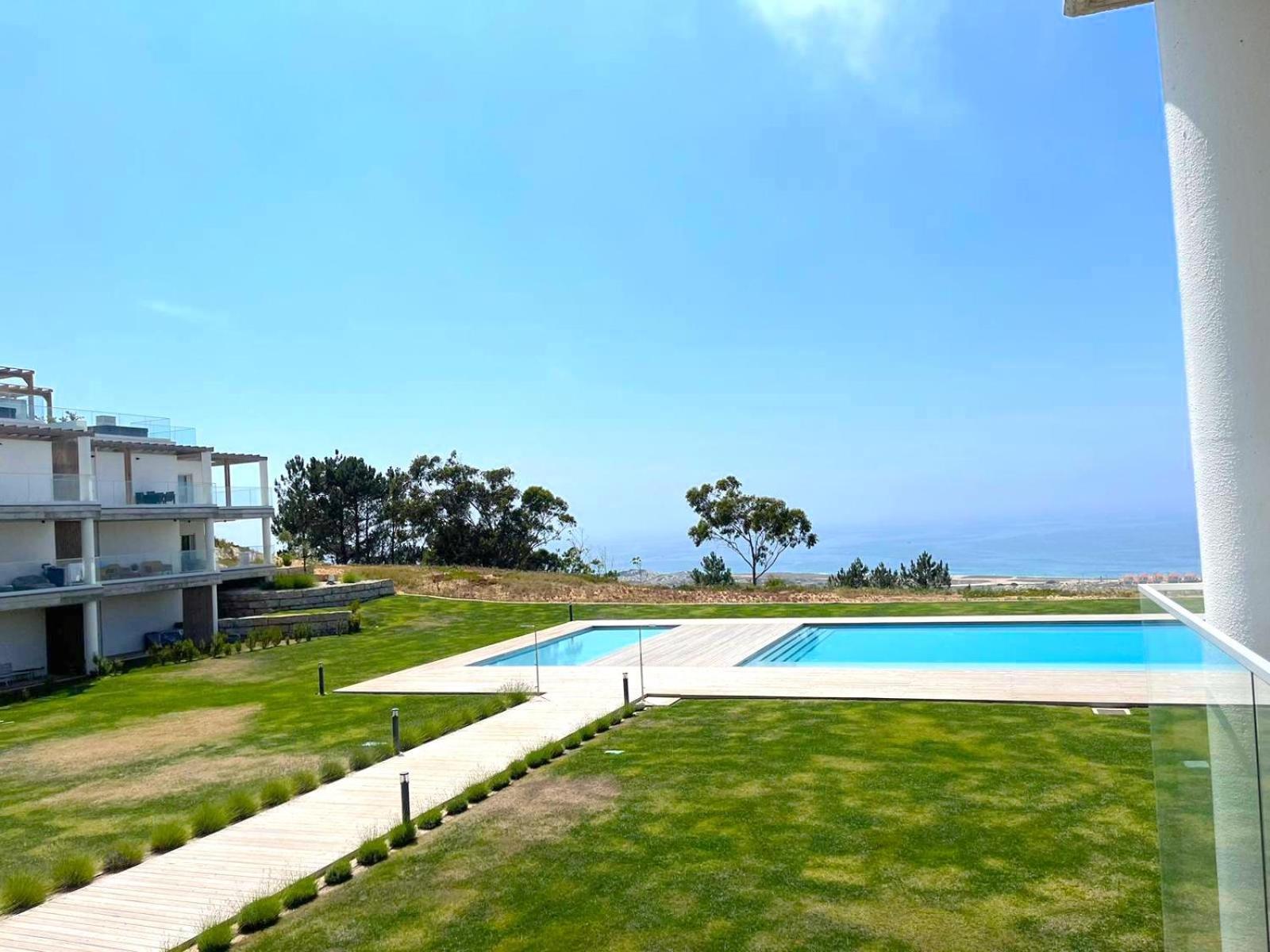 Mar A Vista - Condominium With Pool, Gym And Sea Views Nazaré Buitenkant foto
